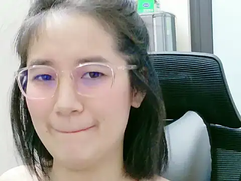 Shulee- online show from March 2026 12:29:02 AM