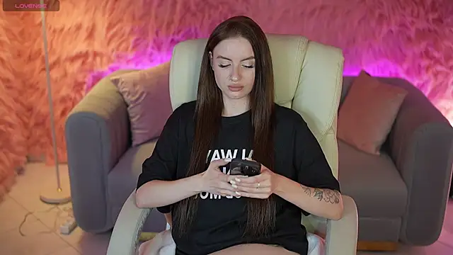 AlexaFleur online show from July 2026 07:27:02 PM
