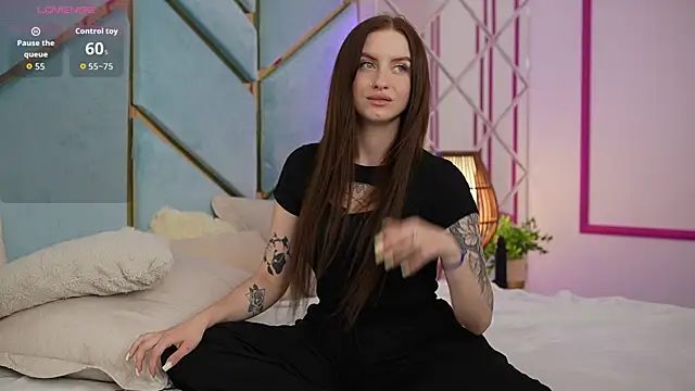 AlexaFleur online show from July 2026 02:13:01 PM