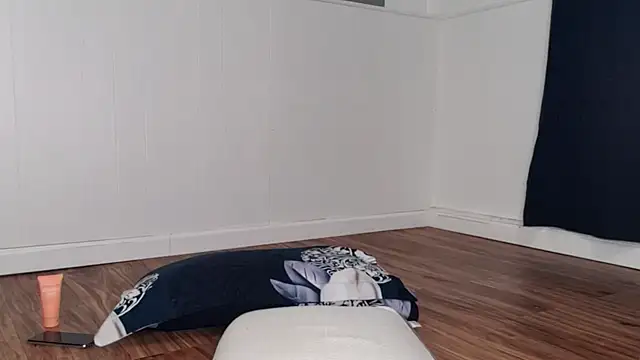 Bilie Desire online show from March 2026 05:44:01 AM