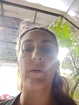 Monita Med online show from March 2026 02:02:02 AM