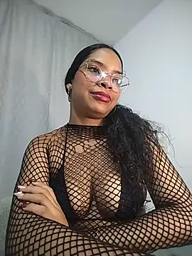 KATALINA SANTANA  online show from June 2026 01:45:01 AM