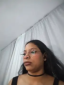 Snapshot of KATALINA_SANTANA_ chatting on July 2026 02:02:01 AM KATALINA SANTANA online show from July 2026 02:02:01 AM