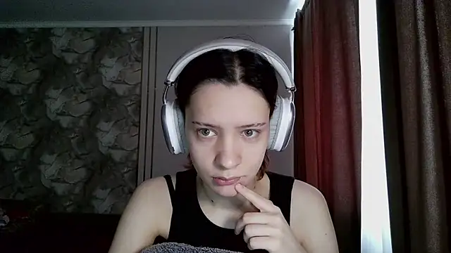 LxayBloom online show from February 2026 05:52:01 AM