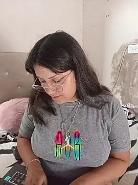 dulce marrr online show from March 2026 01:29:02 PM