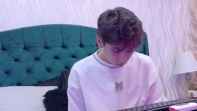 Liam Noxx online show from February 2026 10:29:01 PM