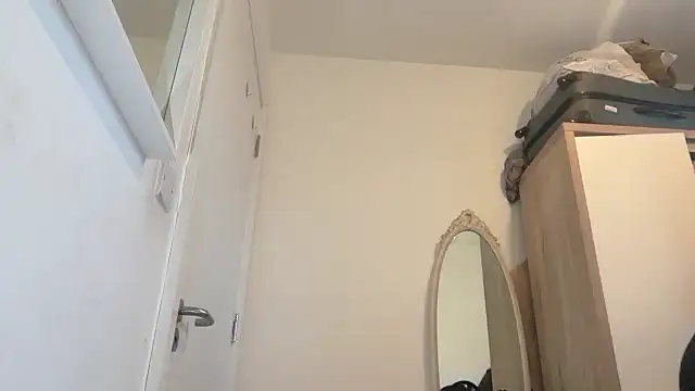 fayfay21xh online show from April 2026 06:14:02 PM