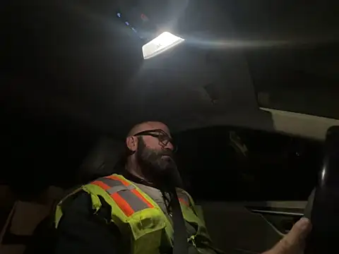 Snapshot of calimeatstick chatting on May 2026 11:40:01 AM calimeatstick online show from May 2026 11:40:01 AM