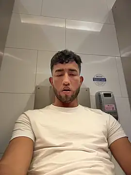 liam bronw online show from April 2026 06:52:02 PM