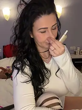 IRISWHITE17 online show from April 2026 01:31:02 AM