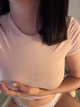 HinaSweet online show from April 2026 01:19:01 AM