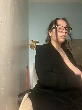 bellakay19 online show from February 2026 07:23:02 PM