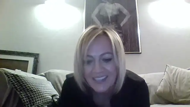Snapshot of Milfshake227 chatting on March 2026 06:47:01 PM Milfshake227 online show from March 2026 06:47:01 PM