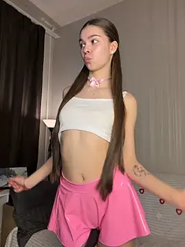 SkylineBliss online show from March 2026 01:34:01 AM