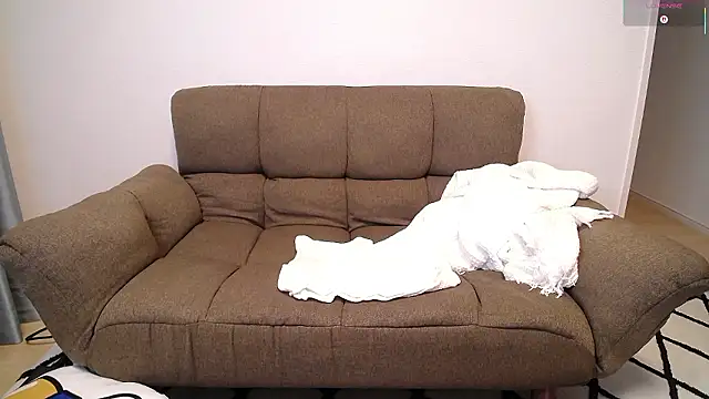 -Ema  online show from January 2026 10:39:02 AM