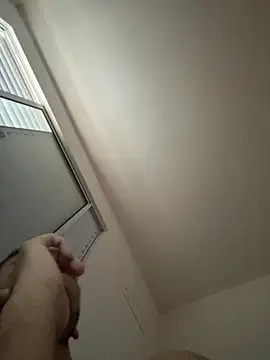 Snapshot of vinihfeh chatting on May 2026 06:47:02 PM vinihfeh online show from May 2026 06:47:02 PM