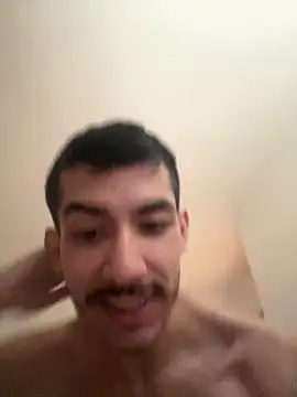 Snapshot of vinihfeh chatting on May 2026 05:29:02 PM vinihfeh online show from May 2026 05:29:02 PM
