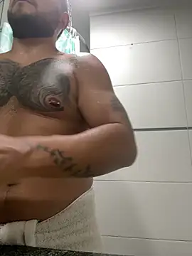 LittleRoccoph online show from January 2026 02:04:02 AM