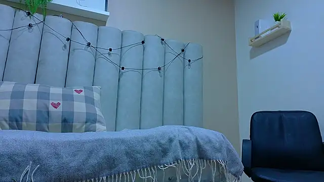 AmberStonne   online show from March 2026 03:02:01 AM