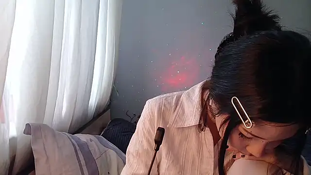 AprilOnilll online show from January 2026 07:33:01 AM