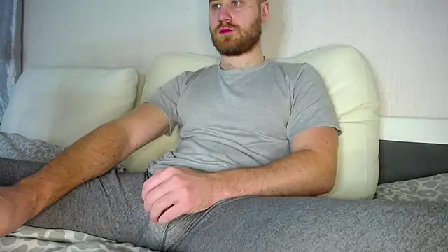 LorenzoLux online show from March 2025 05:25:01 PM