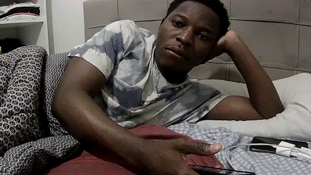 Snapshot of Bigchocco chatting on May 2026 12:27:02 AM Bigchocco online show from May 2026 12:27:02 AM