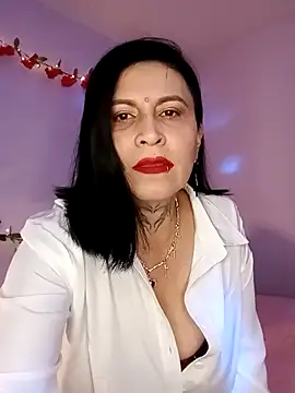 Casandramillf online show from February 2026 06:04:02 PM