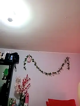 Casandramillf online show from April 2026 06:30:02 PM