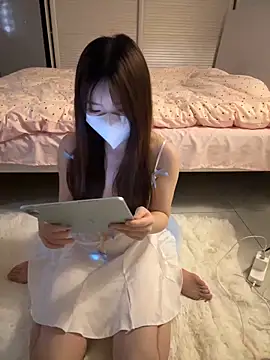 Snapshot of _xiaoxinxin_ chatting on May 2026 02:12:02 PM xiaoxinxin online show from May 2026 02:12:02 PM