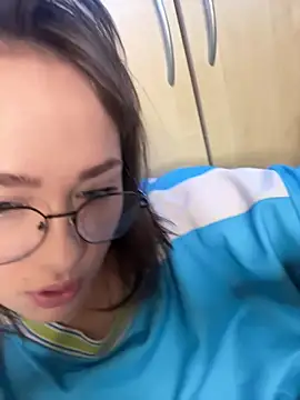 BettySquirtson online show from January 2026 09:50:01 PM