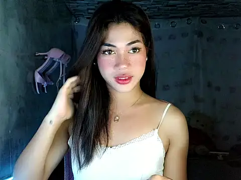 Margalona  online show from April 2026 05:53:02 PM