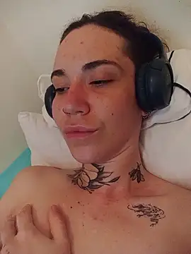 Dirty Pink online show from February 2026 07:54:01 PM