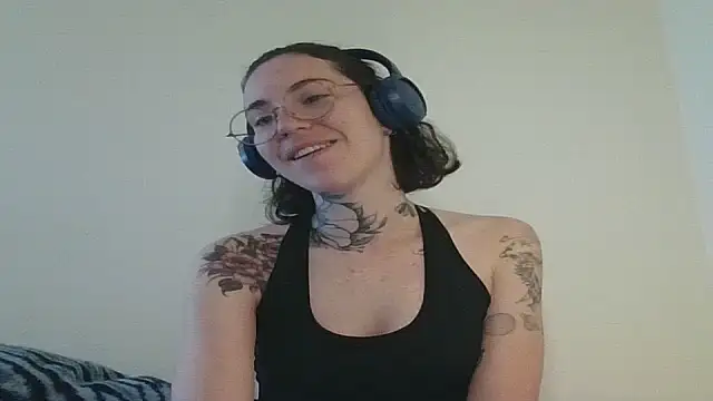 Dirty Pink online show from March 2026 09:37:02 AM