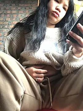 Minhkhue121 online show from February 2026 01:48:01 AM