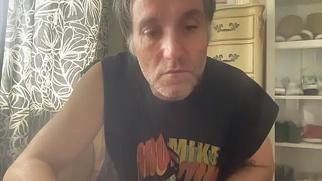 Snapshot of wolverinedream chatting on June 2026 06:23:02 PM wolverinedream online show from June 2026 06:23:02 PM