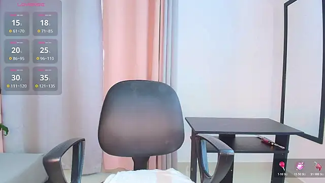 Snapshot of saray_reesee chatting on January 2026 08:14:01 PM saray reesee online show from January 2026 08:14:01 PM