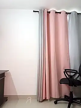 Snapshot of saray_reesee chatting on January 2026 08:23:01 PM saray reesee online show from January 2026 08:23:01 PM