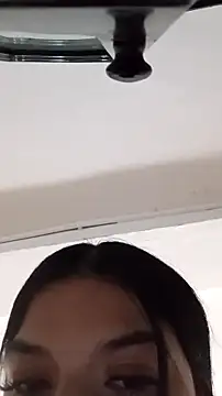 saray reesee online show from February 2026 03:56:02 PM