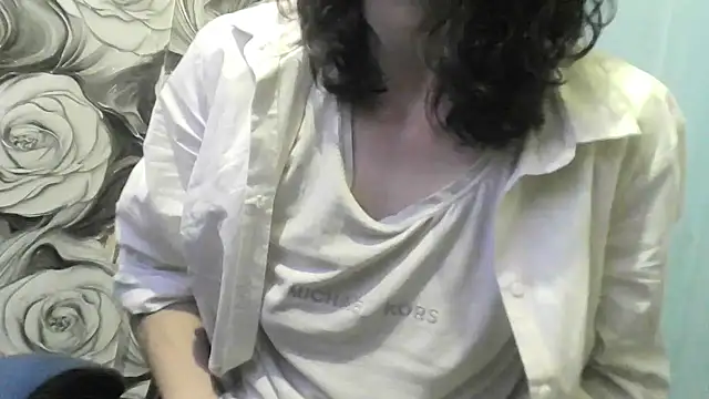 Snapshot of _wolfxsnowy_ chatting on June 2026 08:15:02 PM wolfxsnowy online show from June 2026 08:15:02 PM