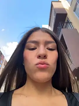 TaylorrHill online show from May 2026 08:47:02 PM