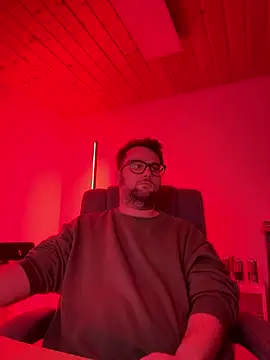 Snapshot of Dominic2295 chatting on January 2026 01:37:02 PM Dominic2295 online show from January 2026 01:37:02 PM