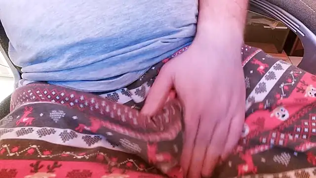 Snapshot of Dominic2295 chatting on February 2026 05:17:01 PM Dominic2295 online show from February 2026 05:17:01 PM