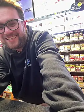 Snapshot of Dominic2295 chatting on February 2026 05:14:01 AM Dominic2295 online show from February 2026 05:14:01 AM