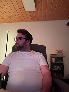 Snapshot of Dominic2295 chatting on March 2026 04:36:01 PM Dominic2295 online show from March 2026 04:36:01 PM