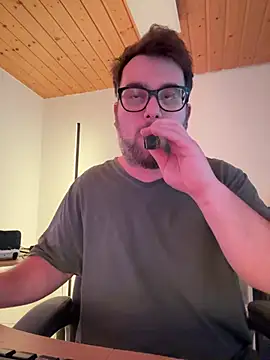 Snapshot of Dominic2295 chatting on March 2026 07:34:02 AM Dominic2295 online show from March 2026 07:34:02 AM