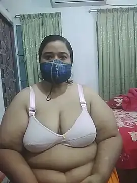 momo loves online show from March 2026 01:18:01 PM