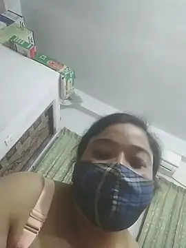 momo loves online show from March 2026 06:24:02 PM