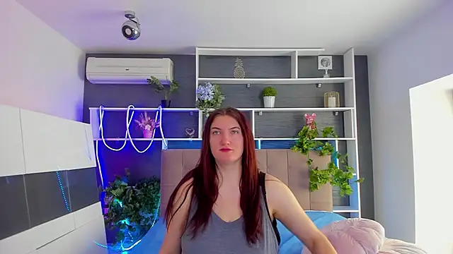 StephieRousee online show from March 2026 06:28:02 AM