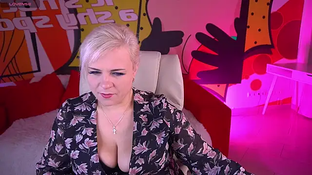 CrystalVibe online show from March 2026 06:35:01 AM