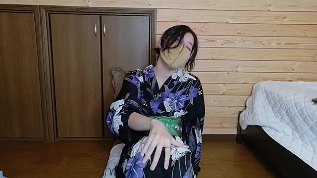 minami room online show from June 2026 05:12:01 AM